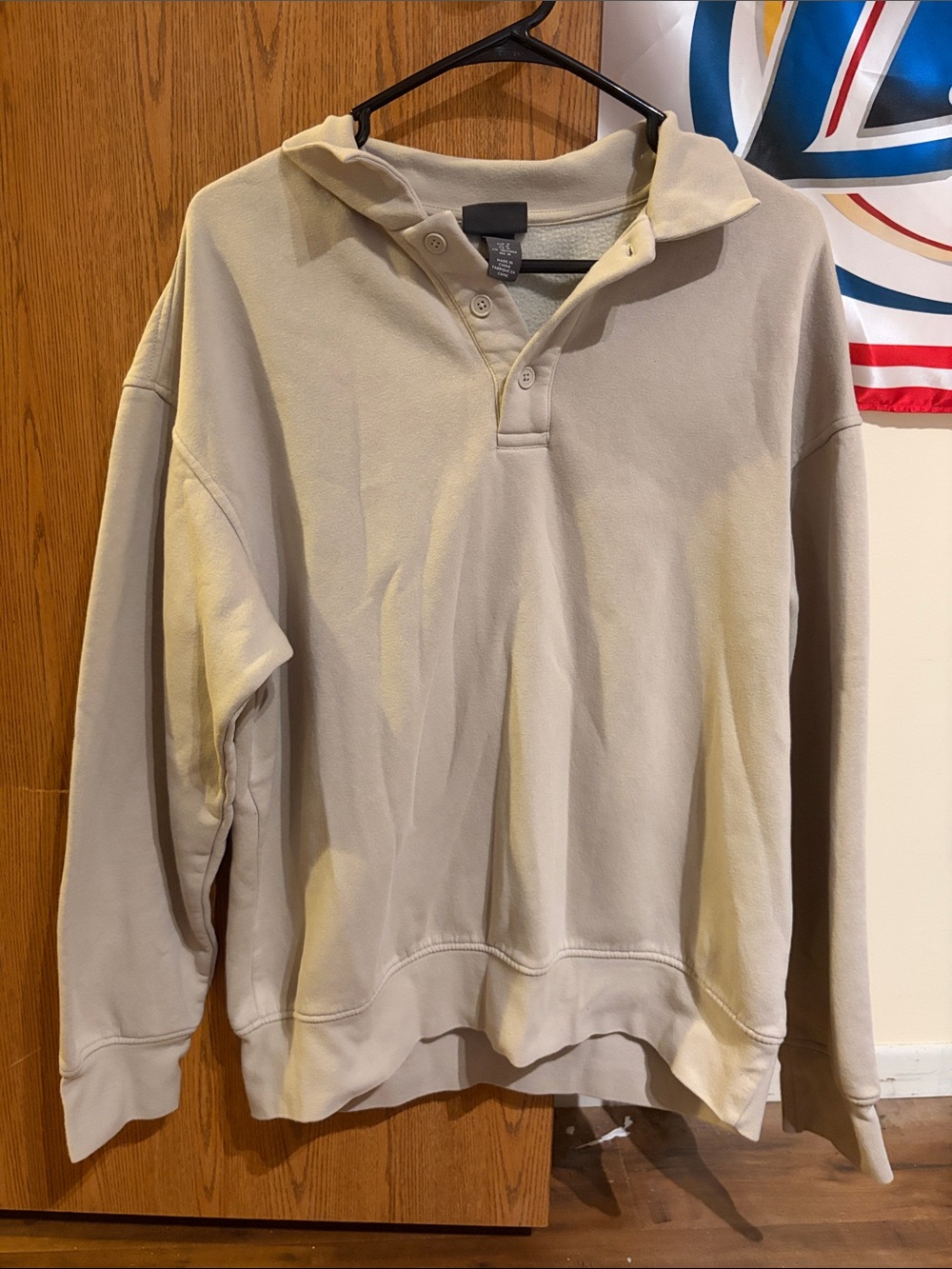 H&M Beige Pullover Sweatshirt